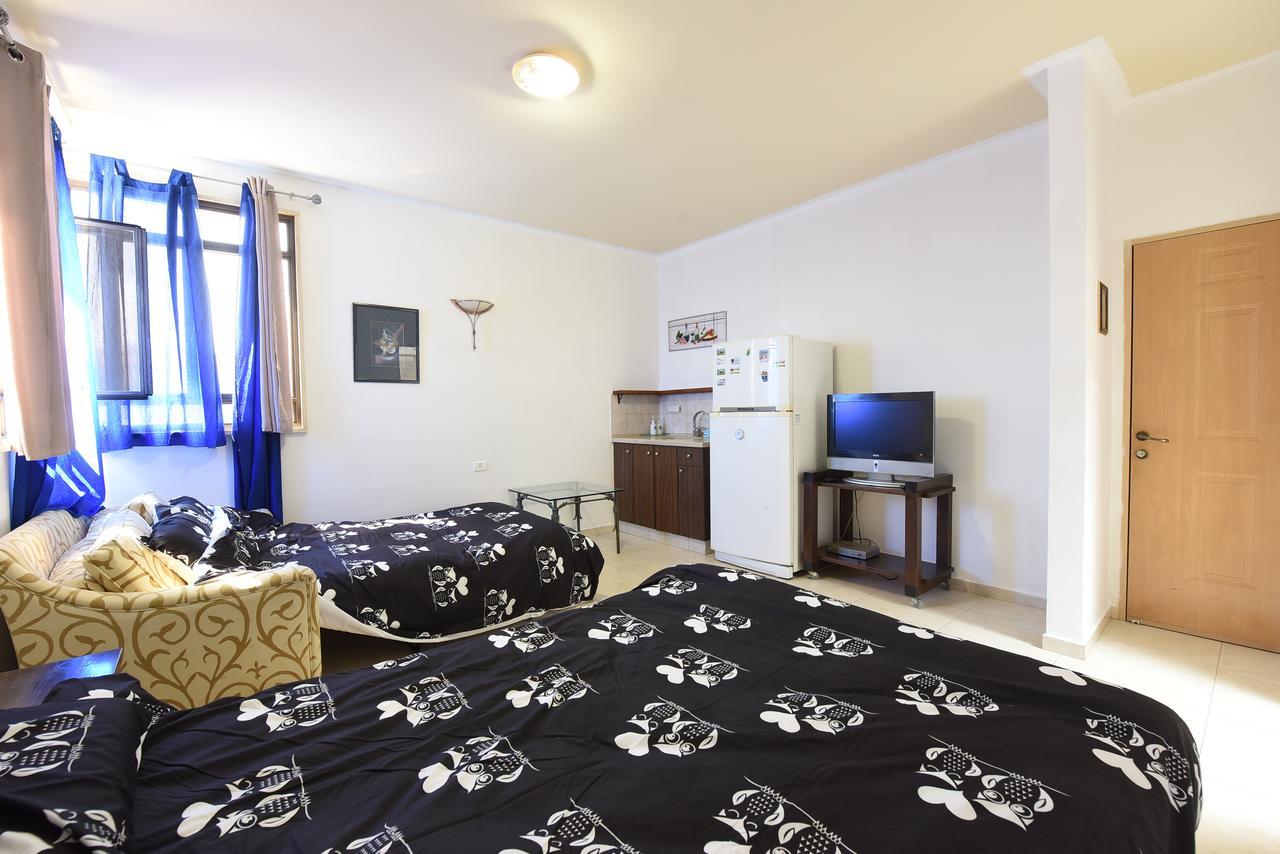 Flintstone Guest House Eilat Ngoại thất bức ảnh